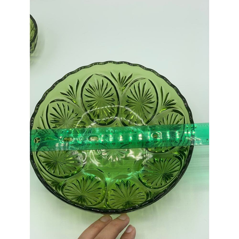 Anchor Hocking Medallion Star & Cameo Avocado Green Chip & Dip Bowl Set - Picture 4 of 4